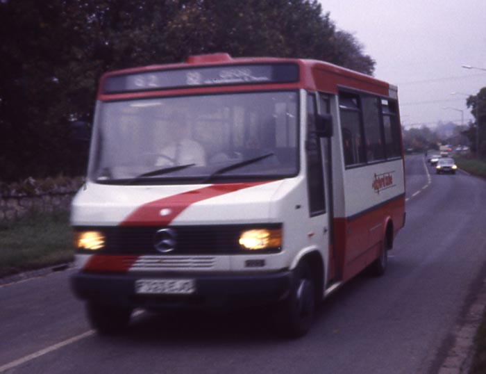 Oxford Tube Mercedes 709D Reeve Burgess 323